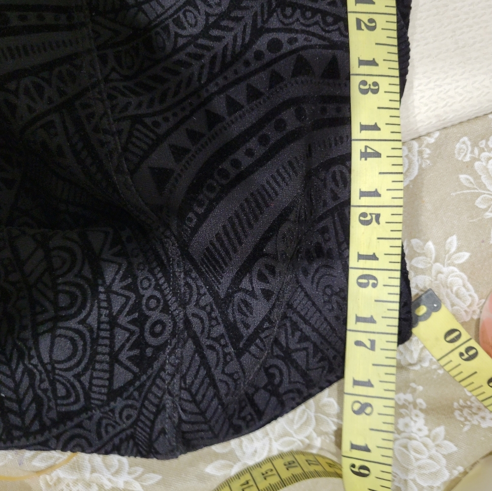 NWT Marla Wayne wide waist stretch Ponte pants with low pile velvet design. - Picture 9 of 9